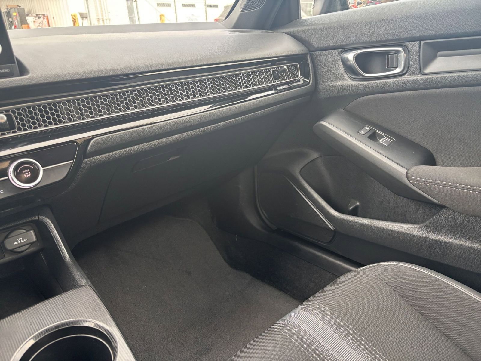 Thumbnail: 2025 Honda Civic - 33