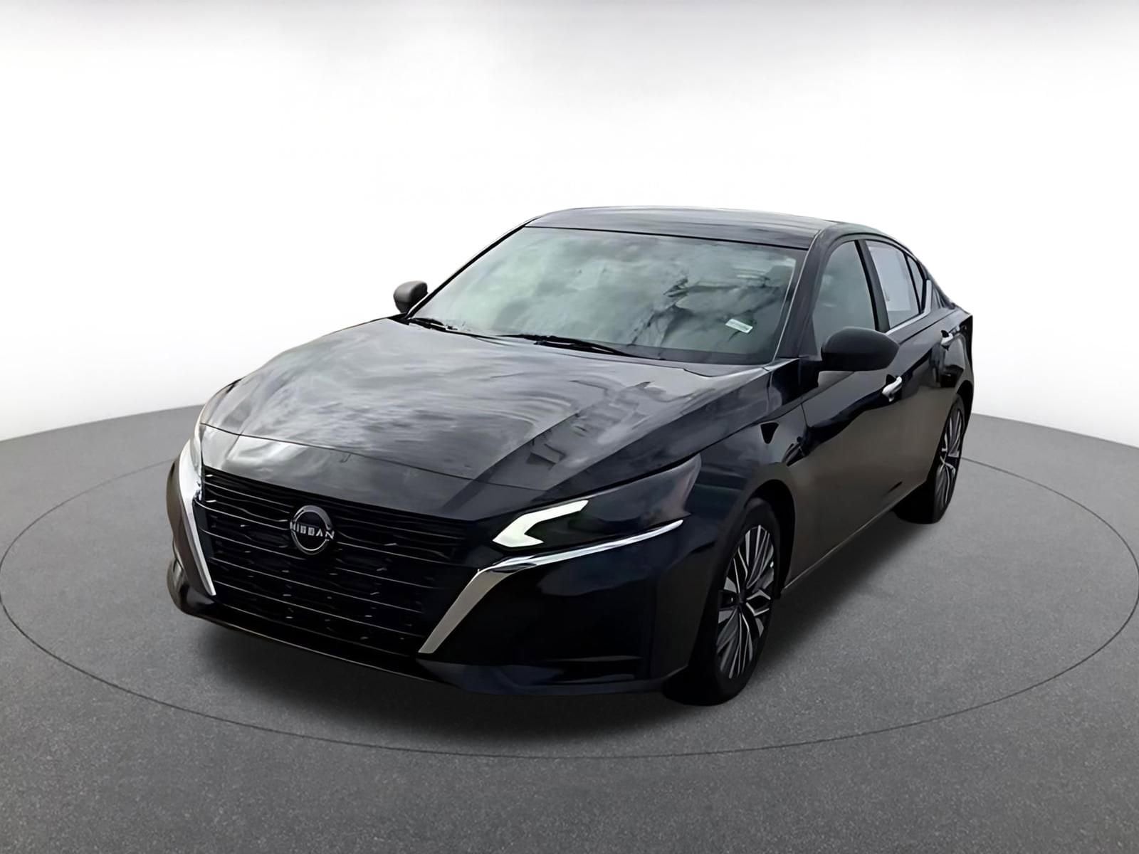 Thumbnail: 2025 Nissan Altima - 7