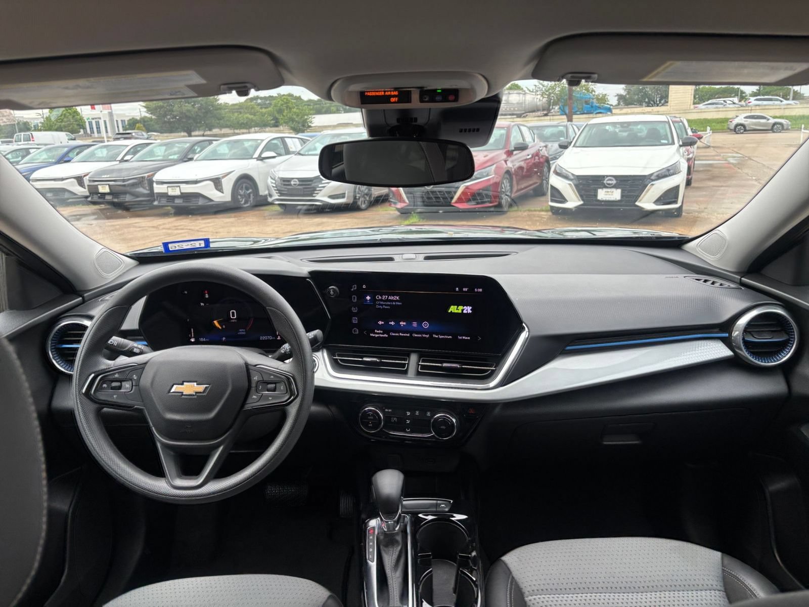 Thumbnail: 2025 Chevrolet Trax - 32