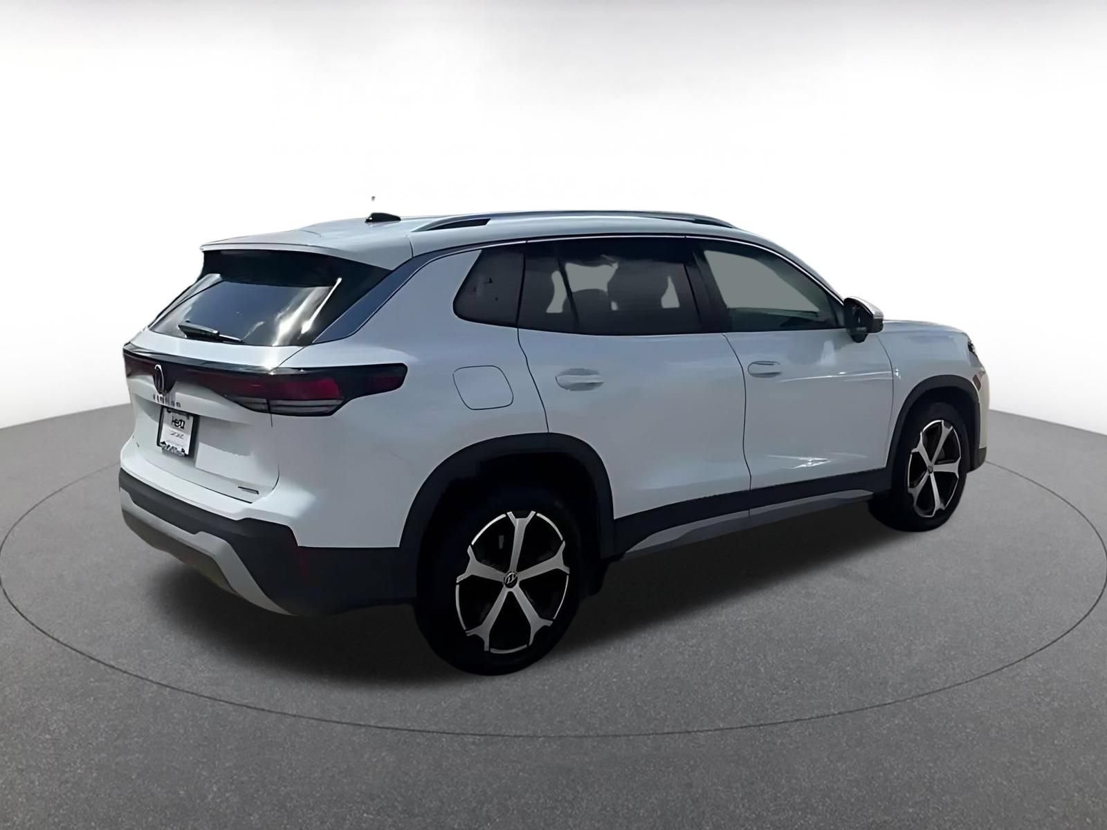 Thumbnail: 2026 Volkswagen Tiguan - 15