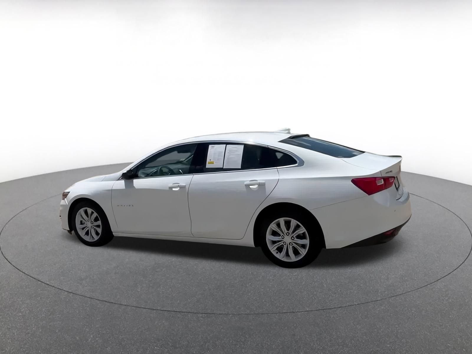 Thumbnail: 2024 Chevrolet Malibu - 10