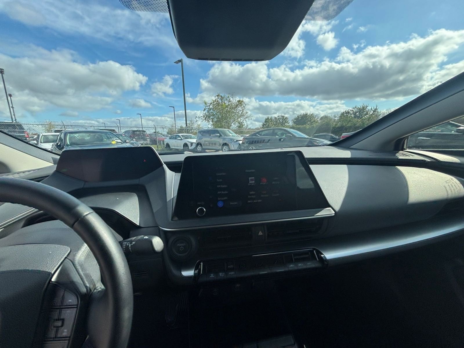 Thumbnail: 2025 Toyota Prius - 31