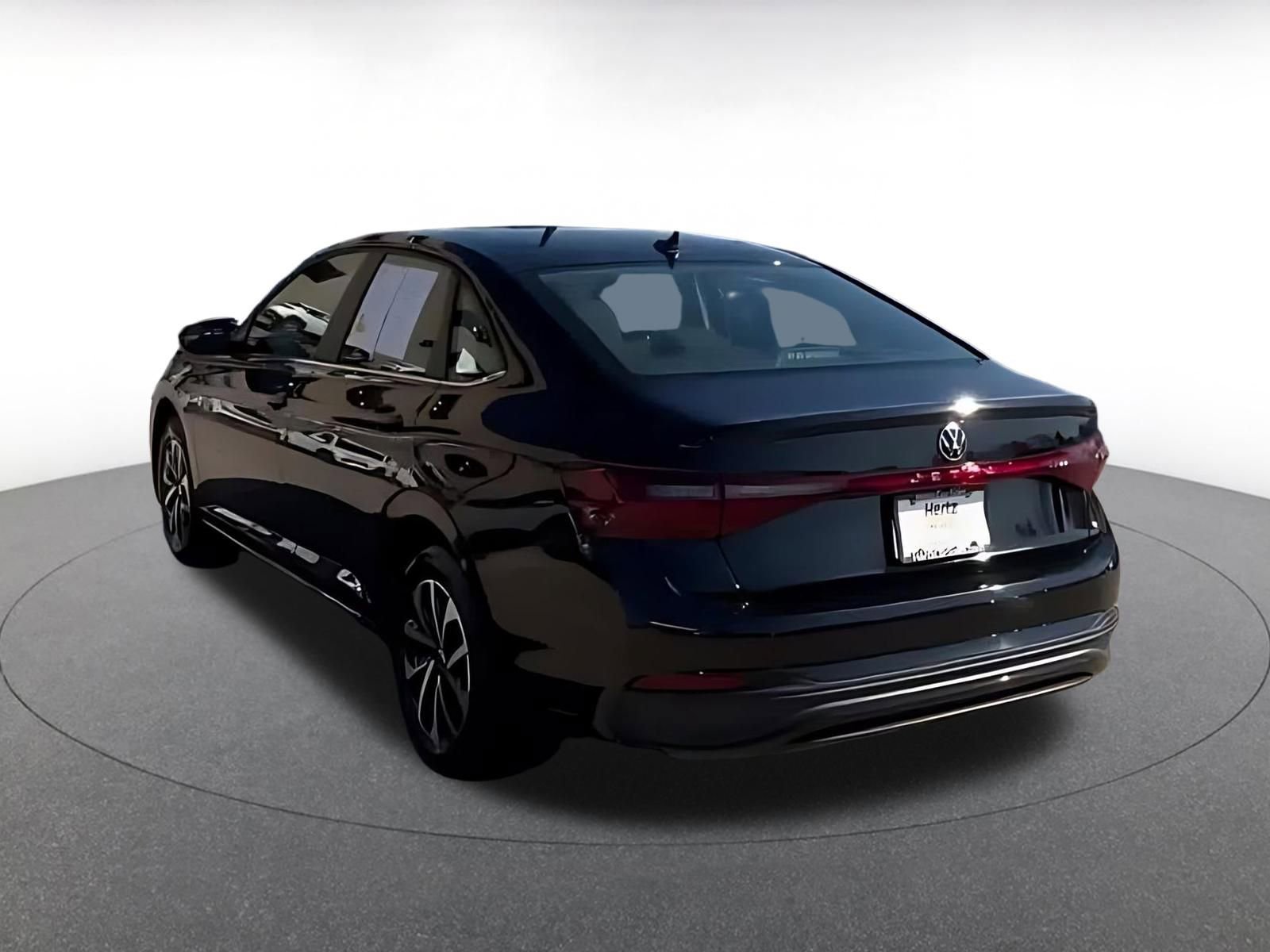 Thumbnail: 2025 Volkswagen Jetta - 10