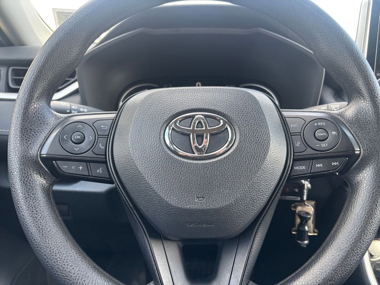 Thumbnail: 2025 Toyota RAV4 - 27