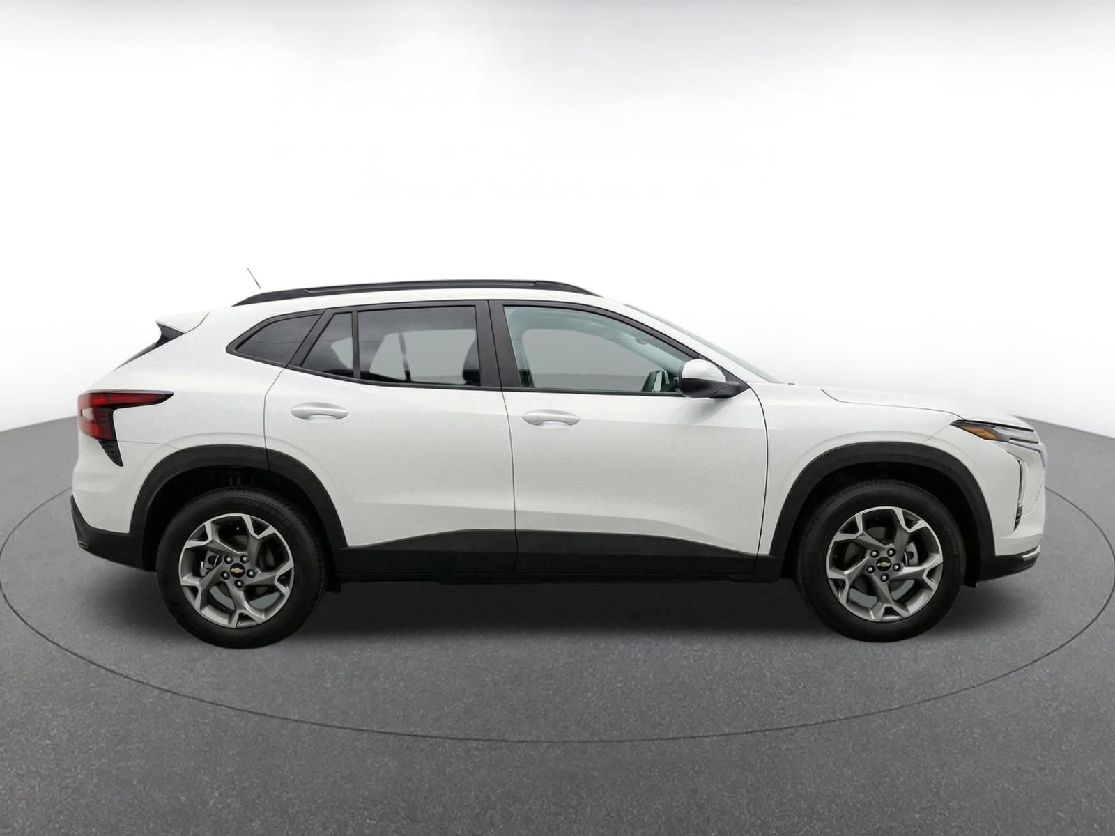 Thumbnail: 2025 Chevrolet Trax - 10