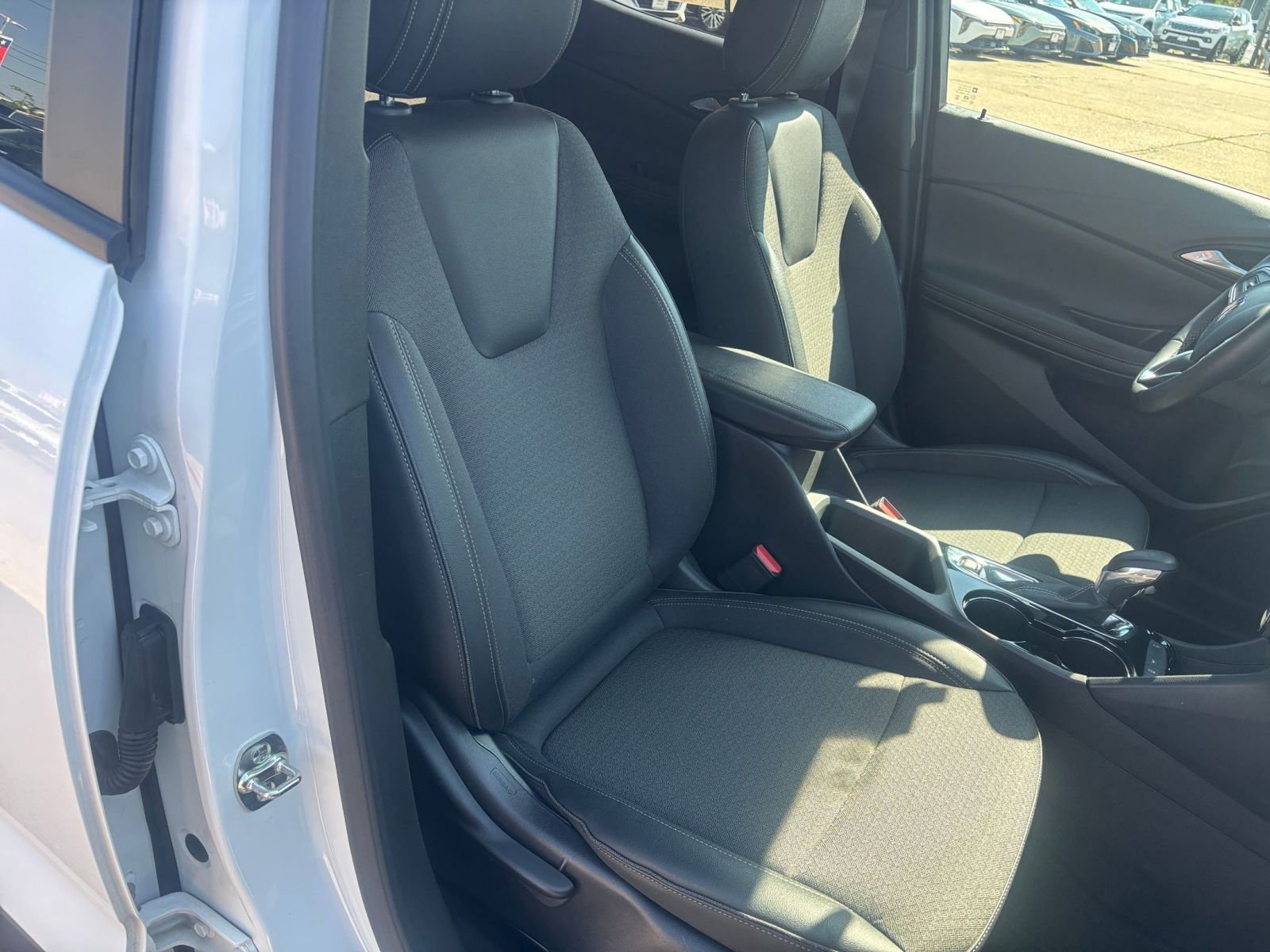 Thumbnail: 2025 Buick Encore GX - 35