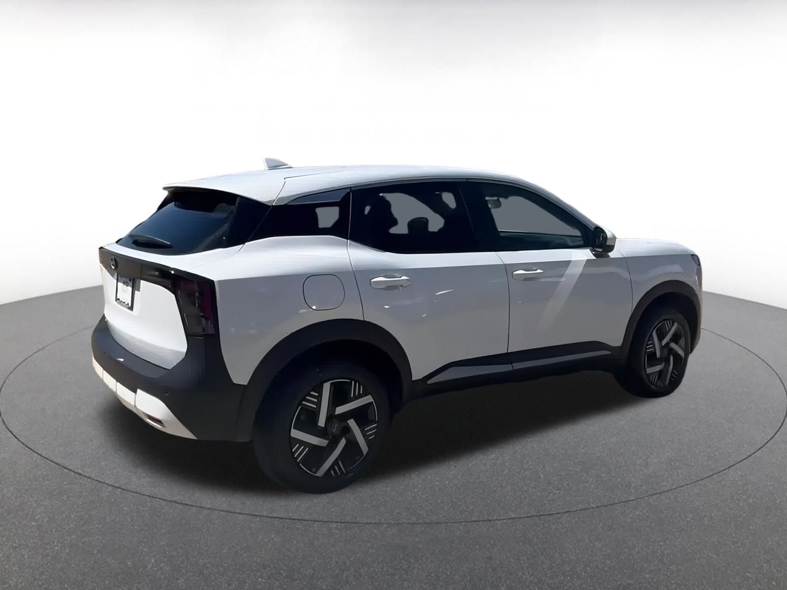 Thumbnail: 2025 Nissan Kicks - 14