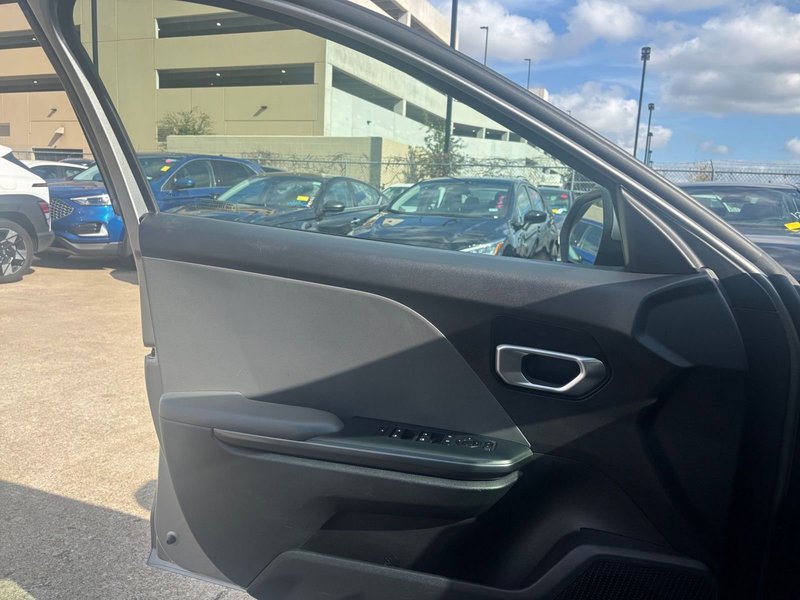 Thumbnail: 2025 Kia K4 - 20