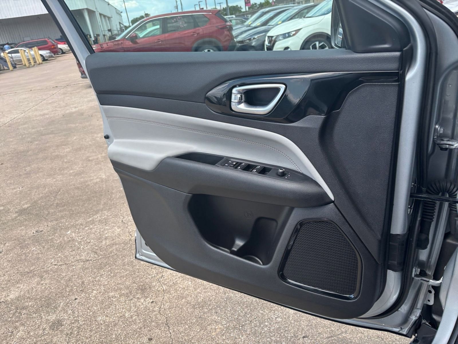 2025 Jeep Compass Limited 16