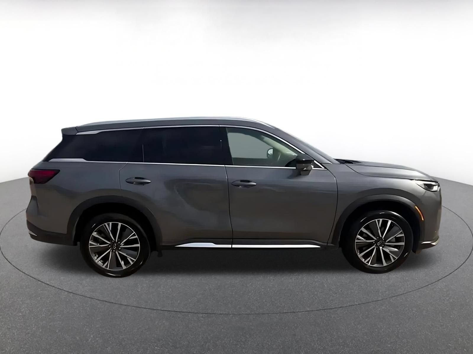 Thumbnail: 2026 INFINITI QX60 - 16