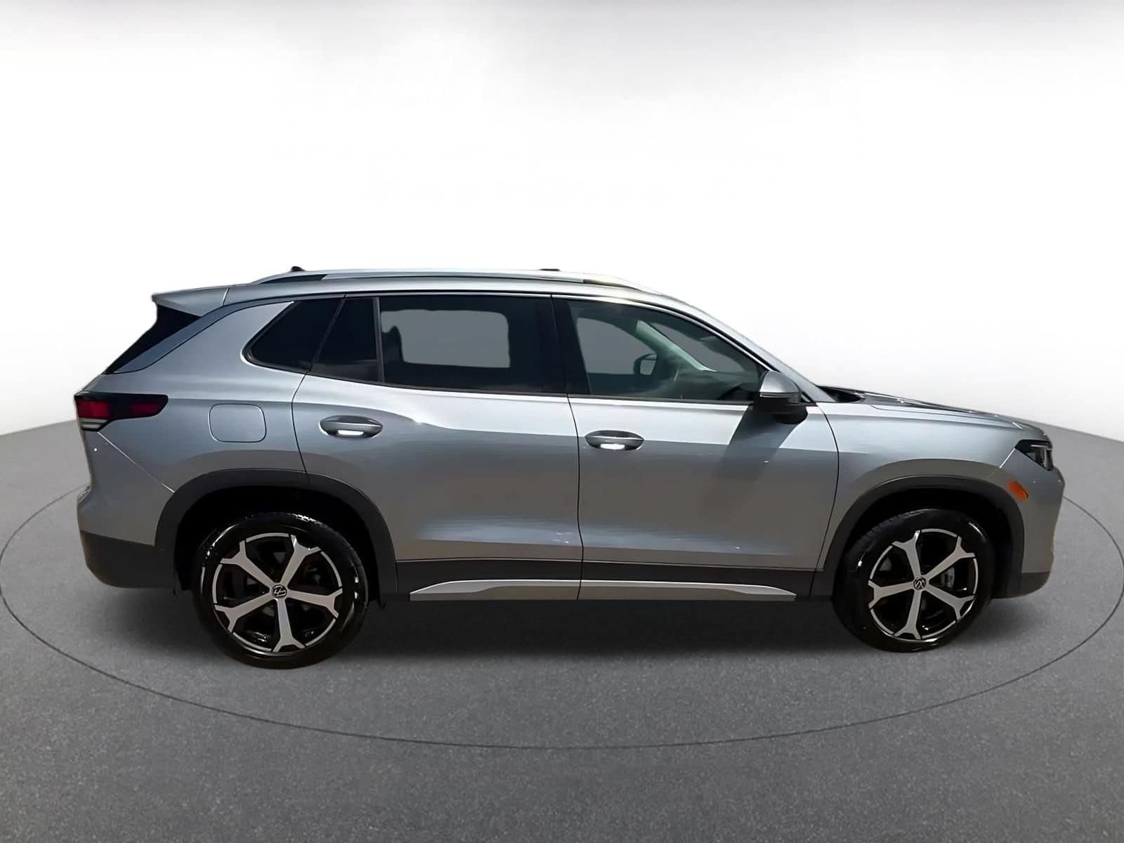 Thumbnail: 2026 Volkswagen Tiguan - 13