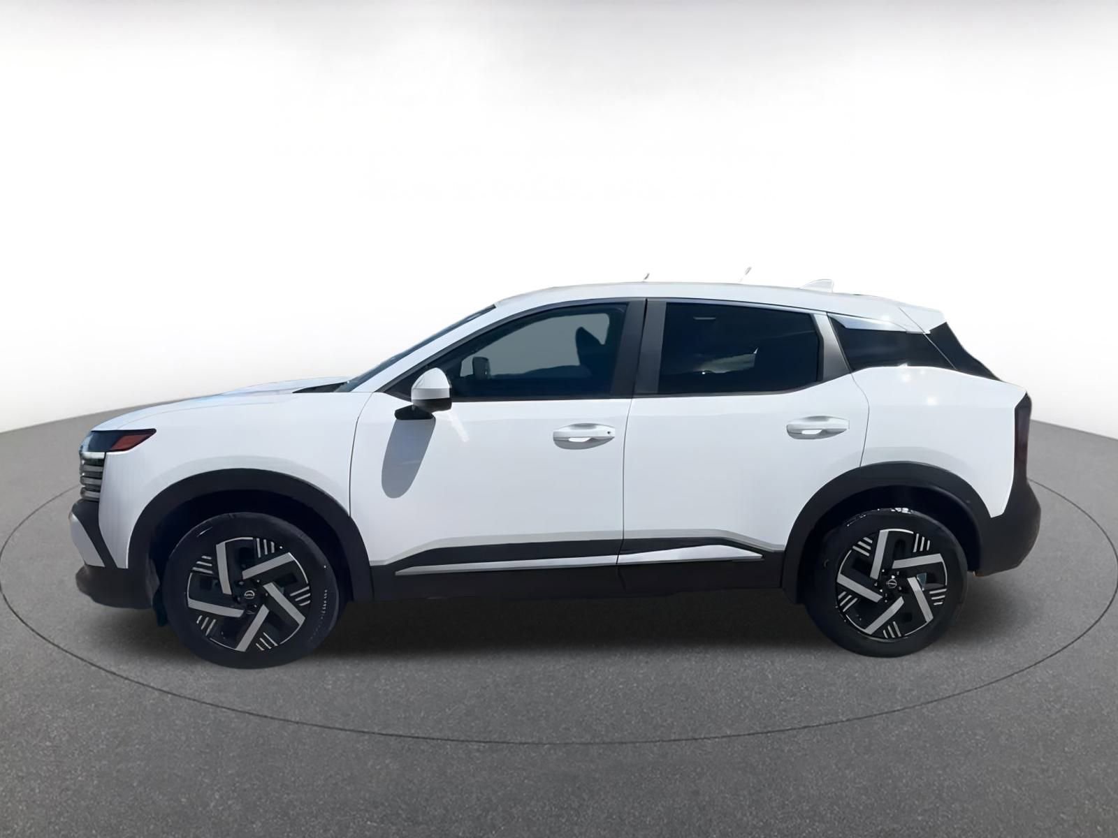 Thumbnail: 2025 Nissan Kicks - 10