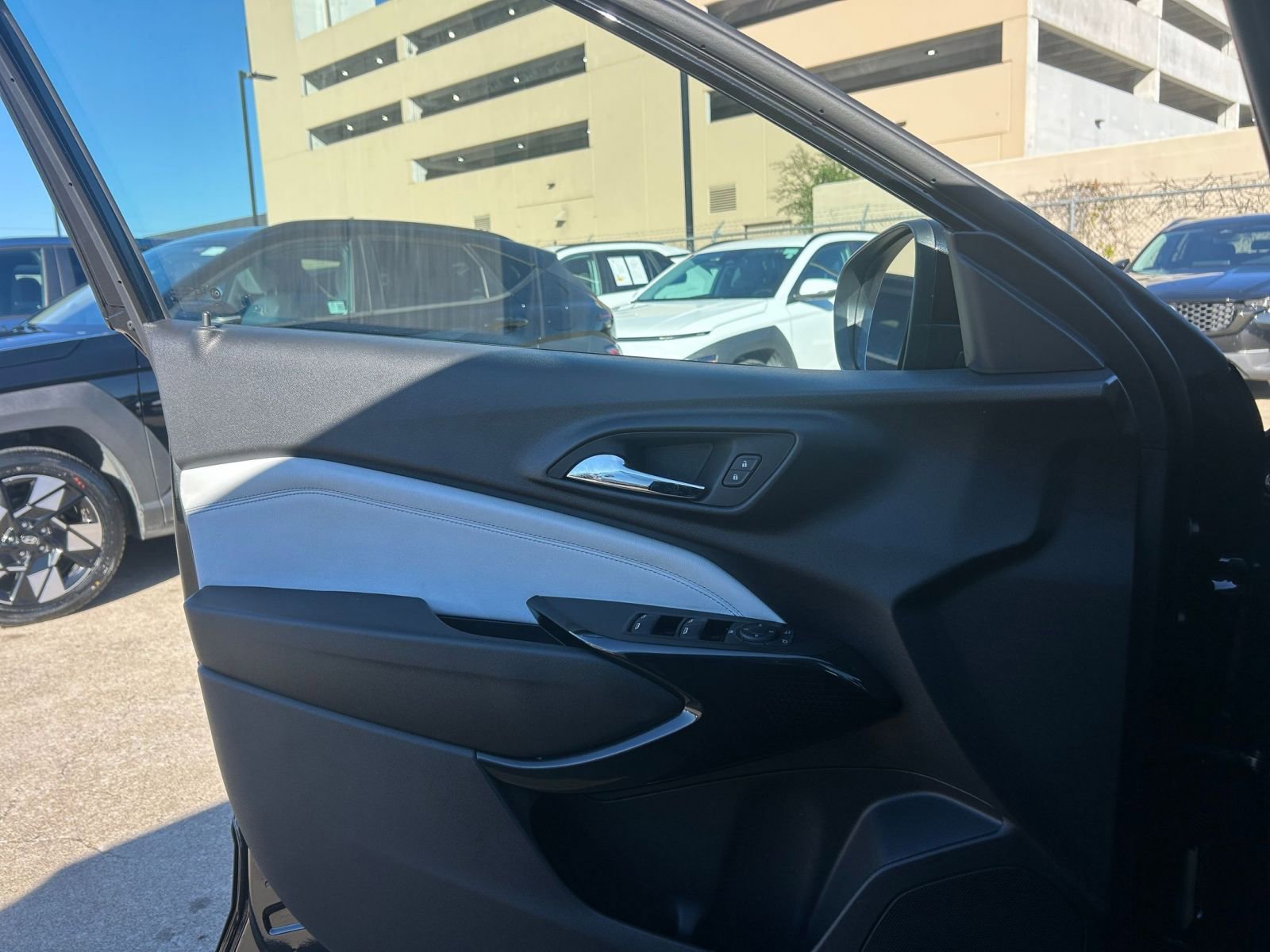 Thumbnail: 2025 Chevrolet Trax - 20