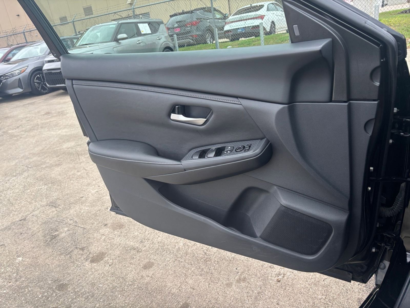 Thumbnail: 2025 Nissan Sentra - 20