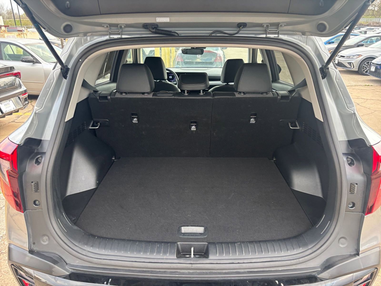 Thumbnail: 2025 Kia Seltos - 32