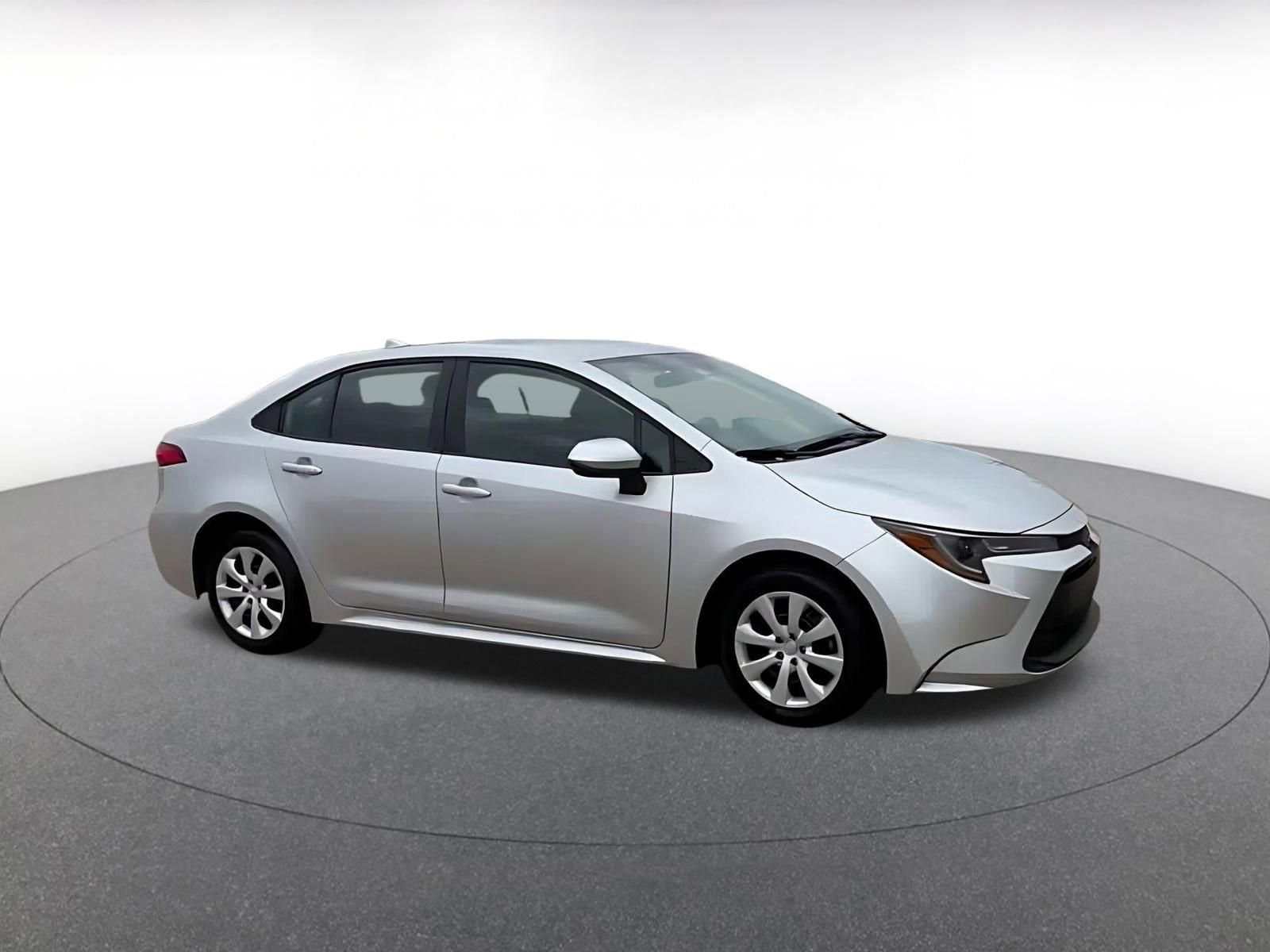 Thumbnail: 2025 Toyota Corolla - 2