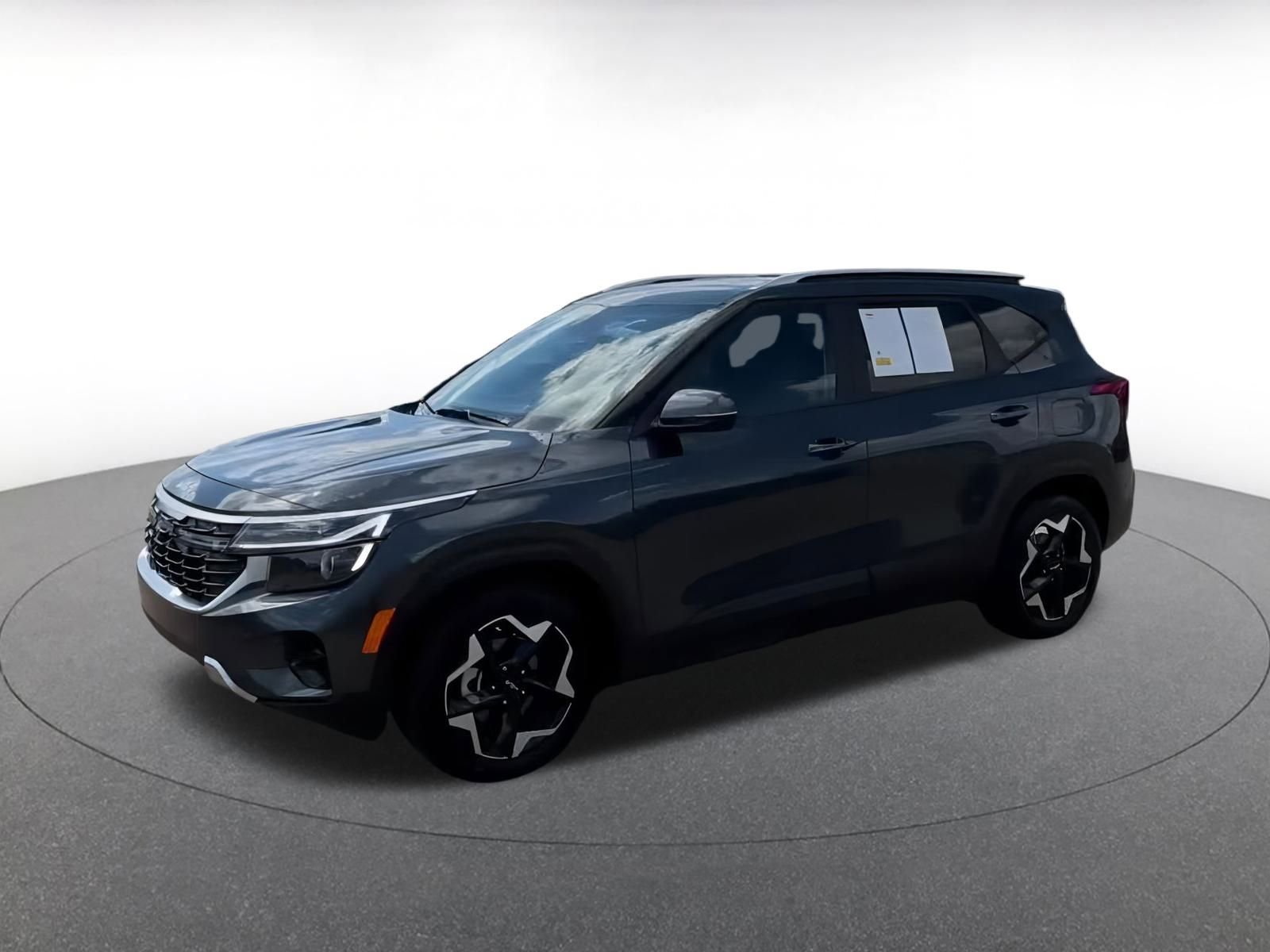 Thumbnail: 2025 Kia Seltos - 8