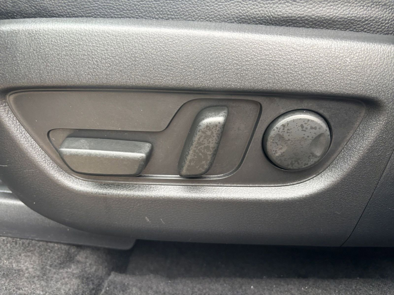 Thumbnail: 2025 Mazda CX-70 - 24