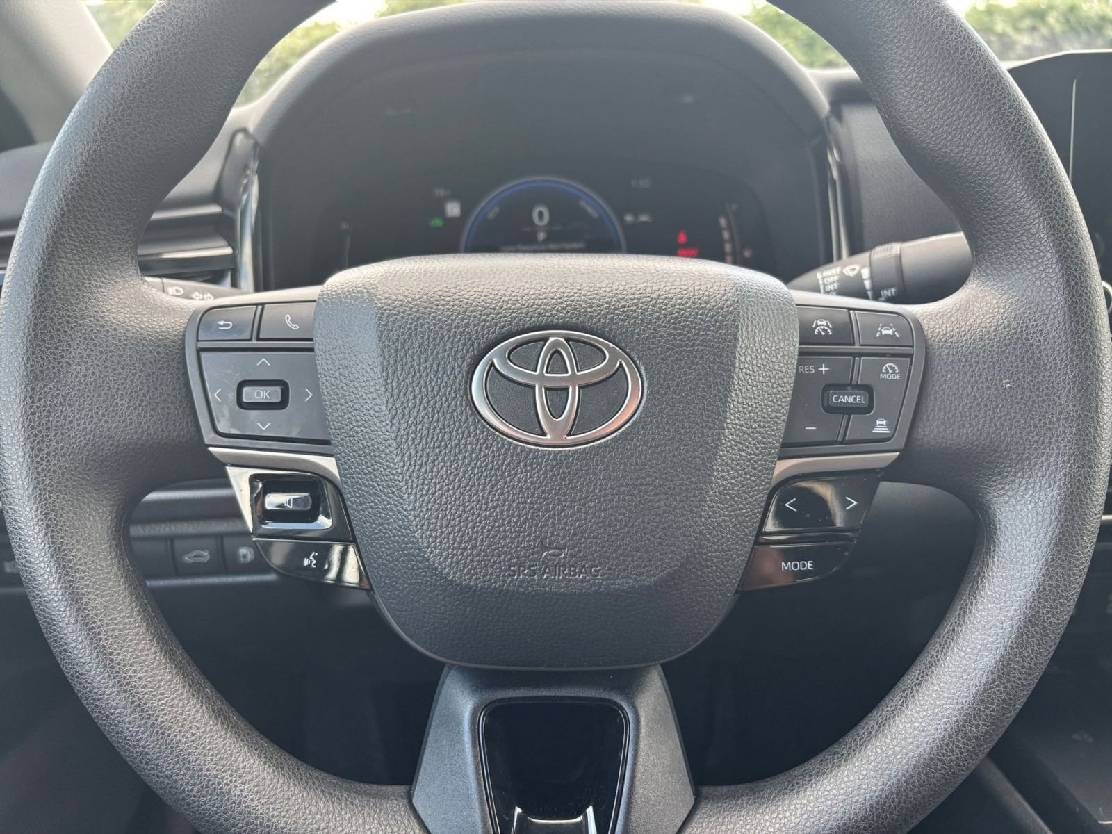 2025 Toyota Camry LE 22