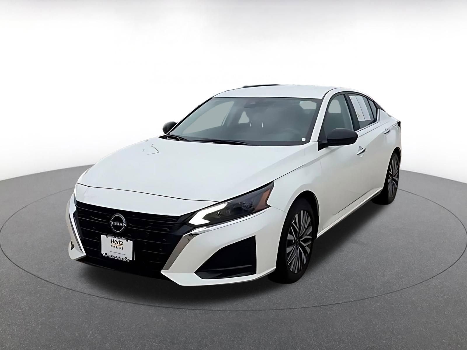Thumbnail: 2025 Nissan Altima - 7