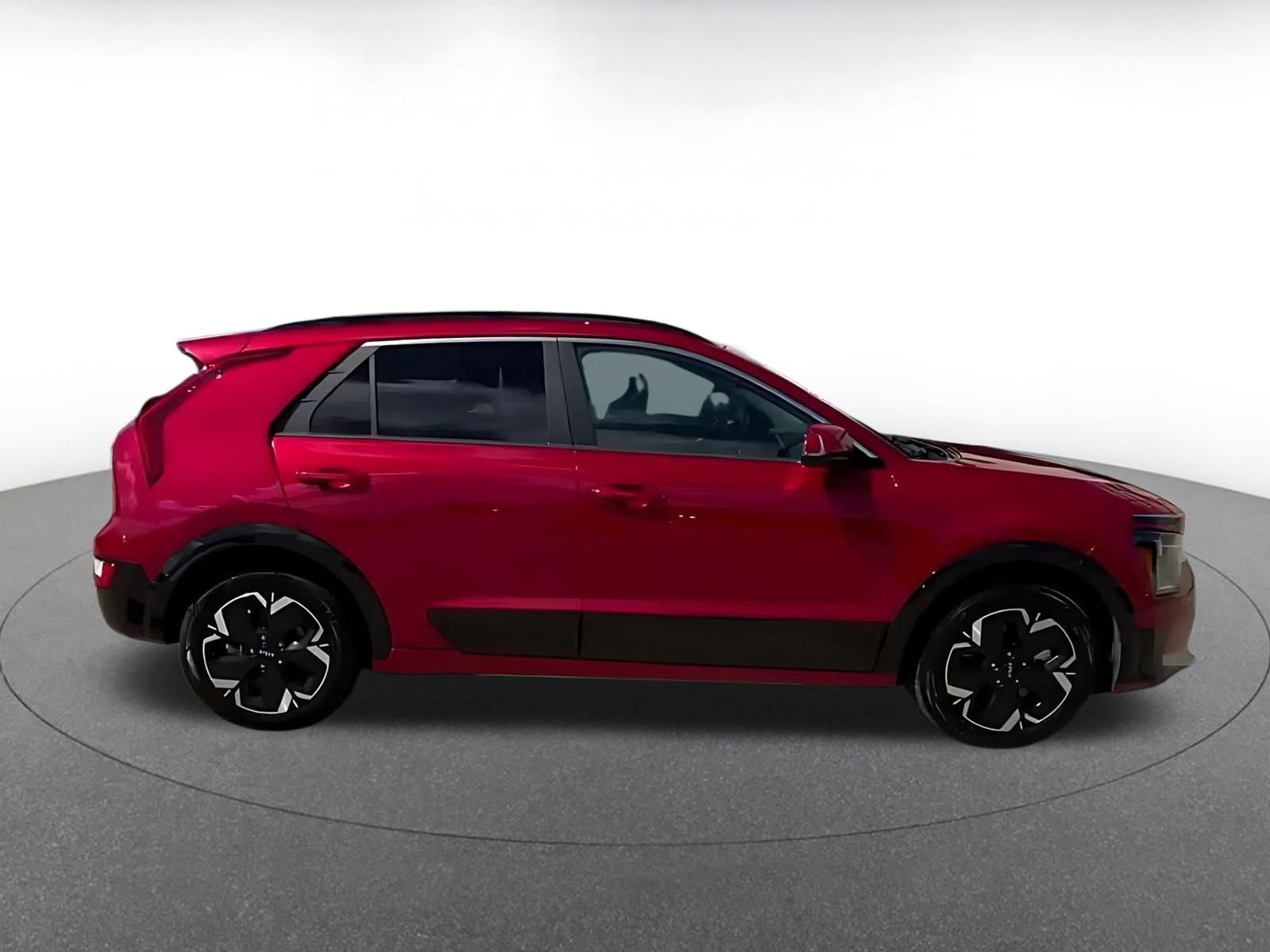 Thumbnail: 2024 Kia Niro - 16