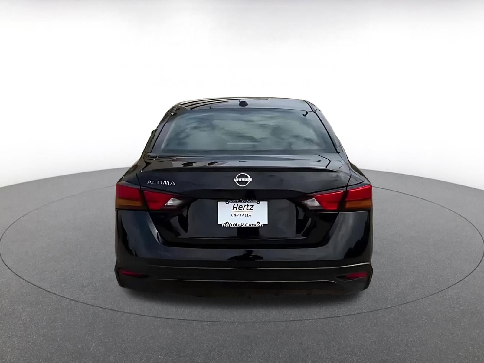 Thumbnail: 2025 Nissan Altima - 12