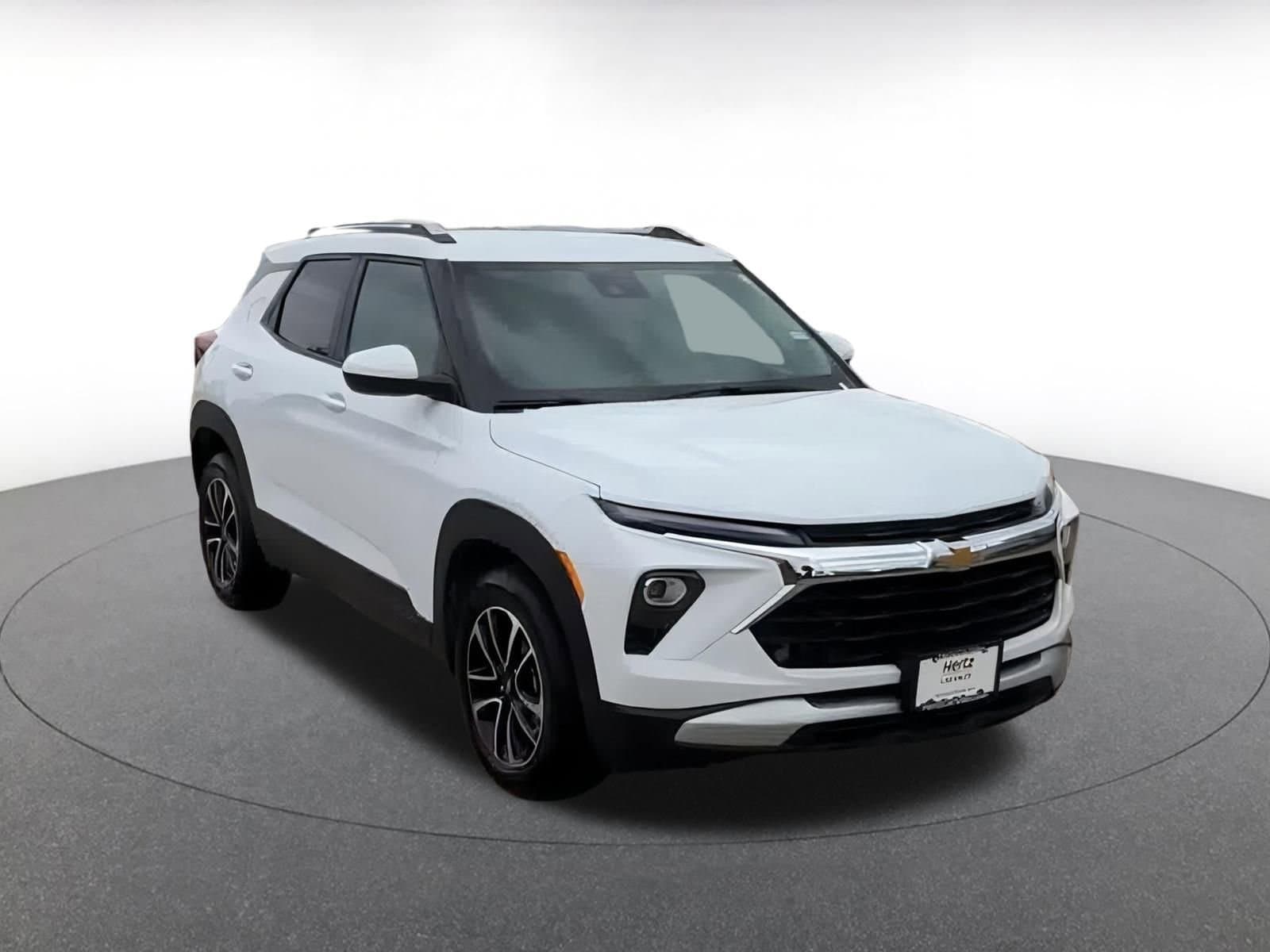Thumbnail: 2025 Chevrolet TrailBlazer - 3