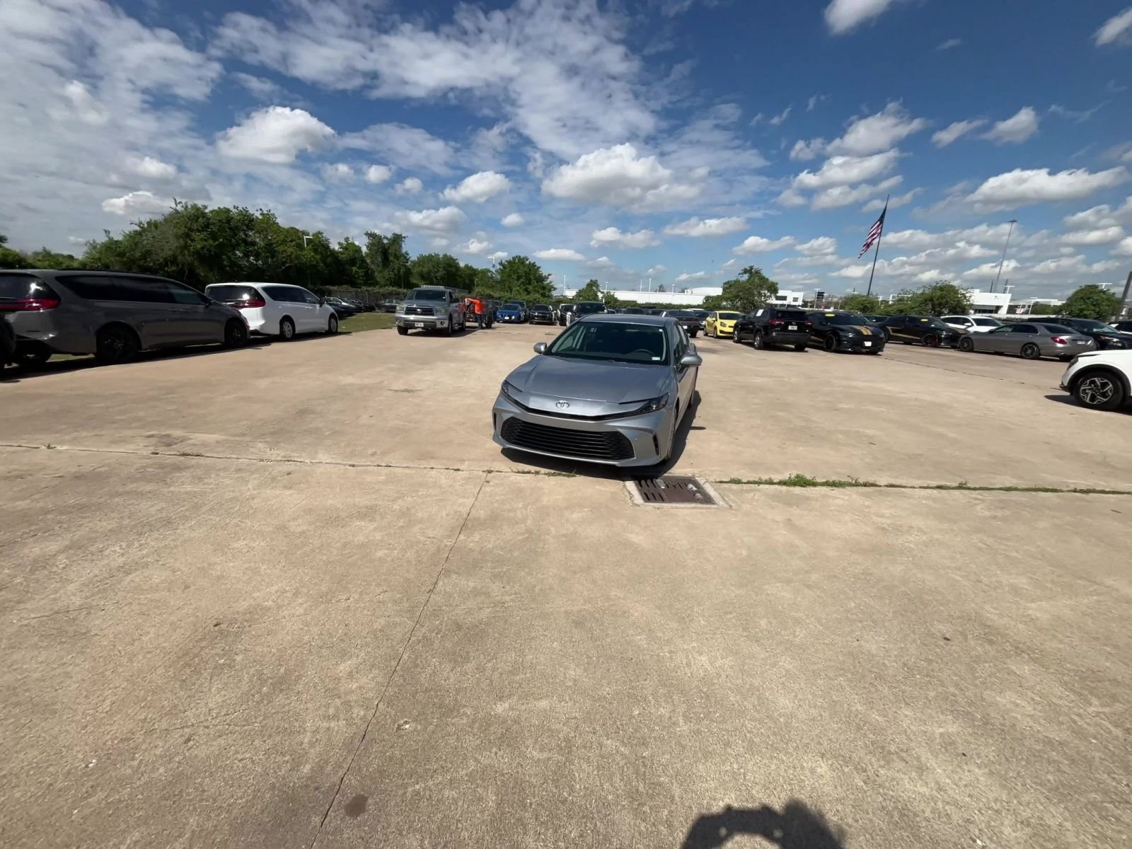 Thumbnail: 2025 Toyota Camry - 16