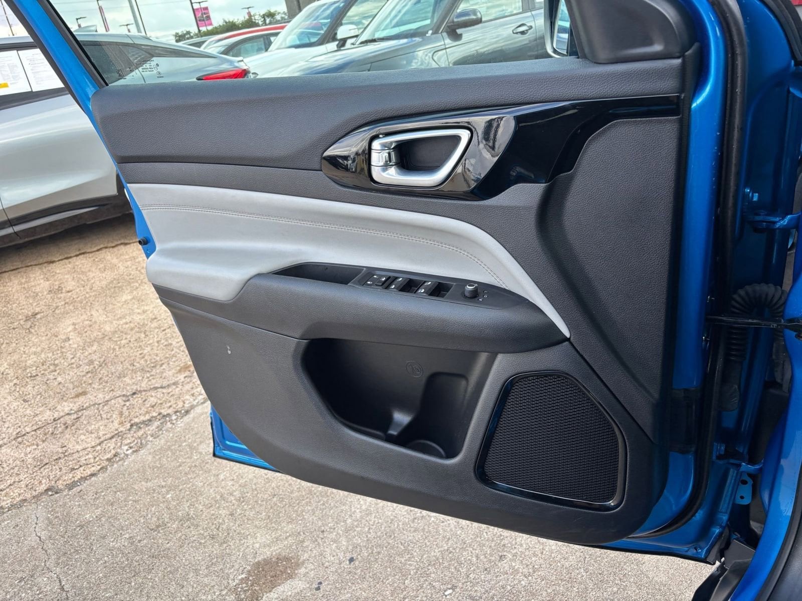 Thumbnail: 2025 Jeep Compass - 20