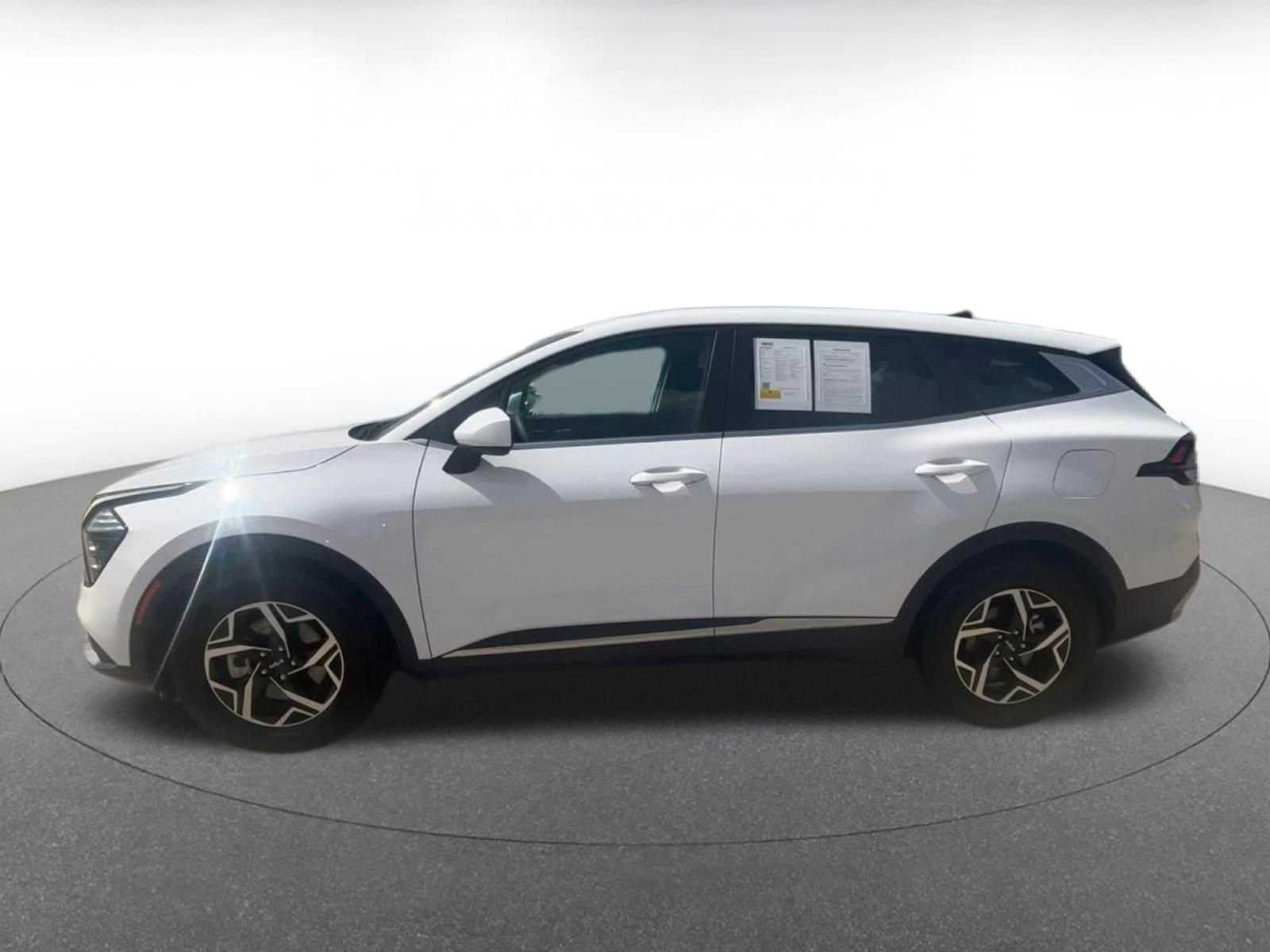 Thumbnail: 2025 Kia Sportage - 9