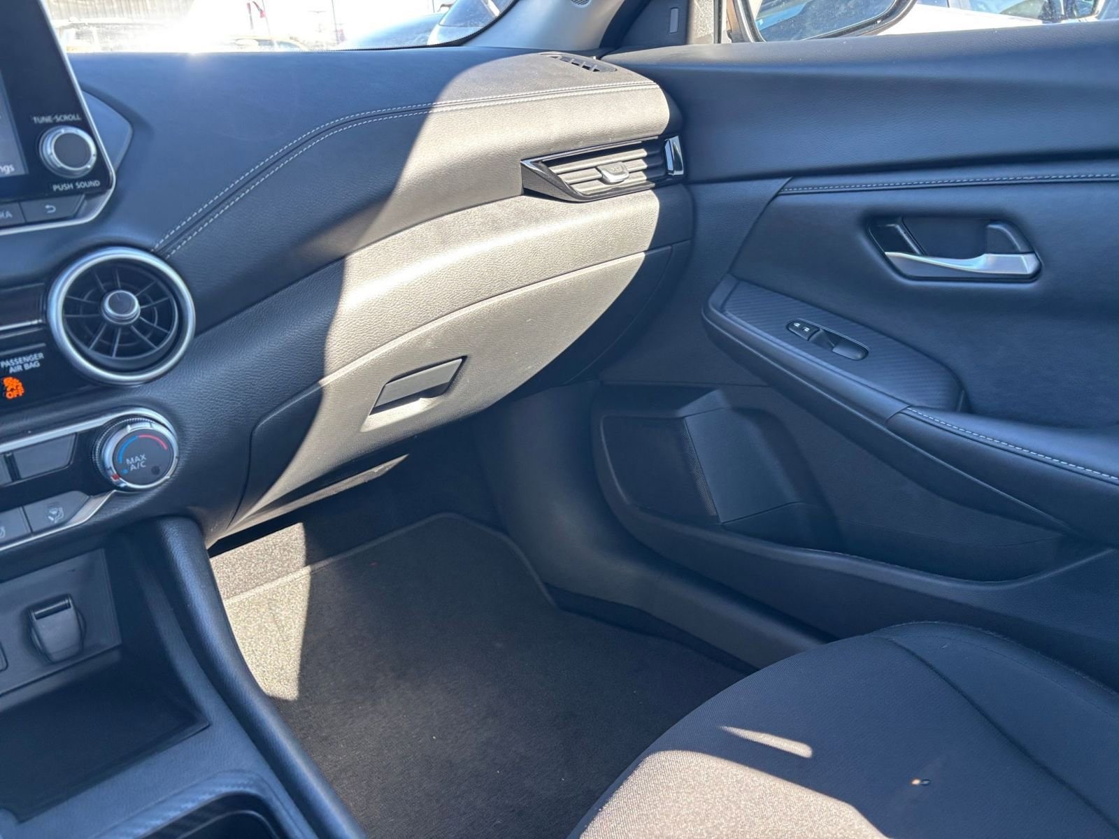 Thumbnail: 2025 Nissan Sentra - 33