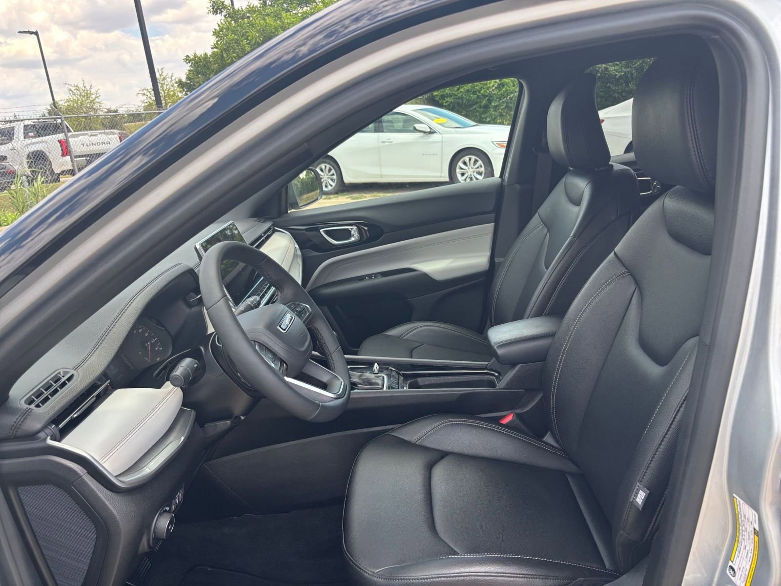 2025 Jeep Compass Limited 22