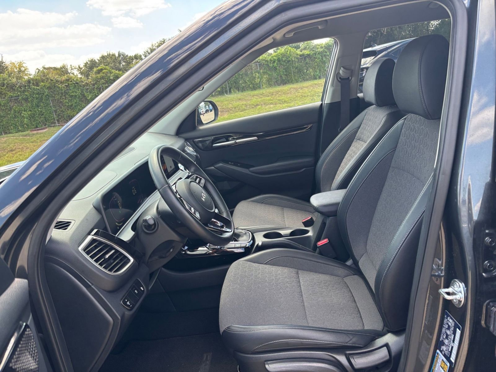 Thumbnail: 2025 Kia Seltos - 25