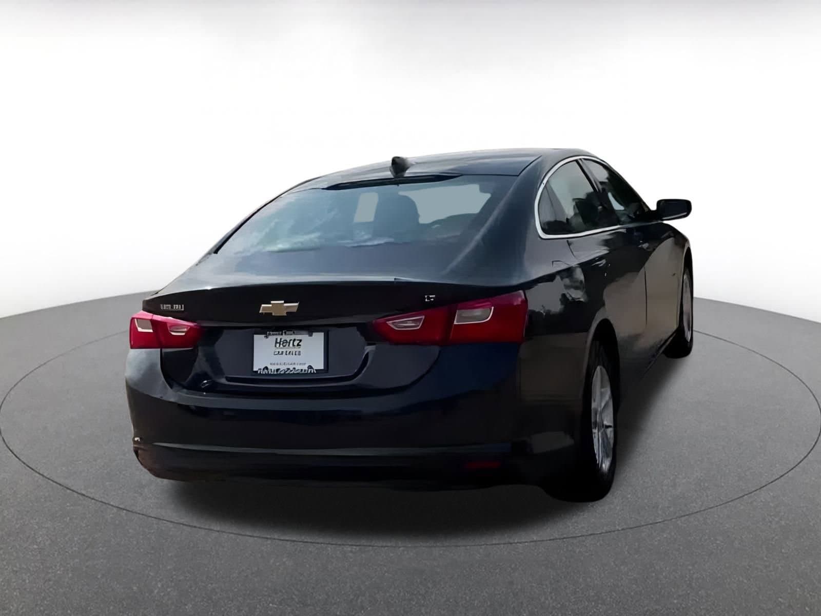 Thumbnail: 2023 Chevrolet Malibu - 12