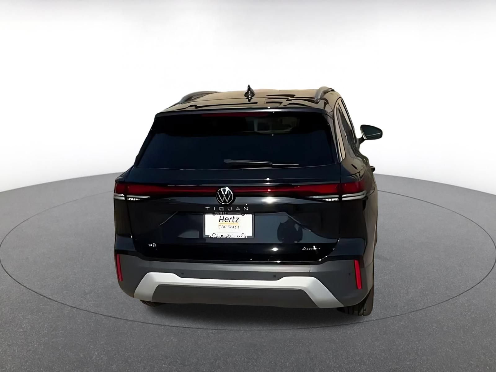 Thumbnail: 2026 Volkswagen Tiguan - 10