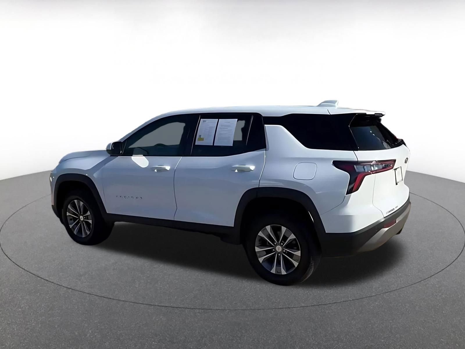 Thumbnail: 2025 Chevrolet Equinox - 10