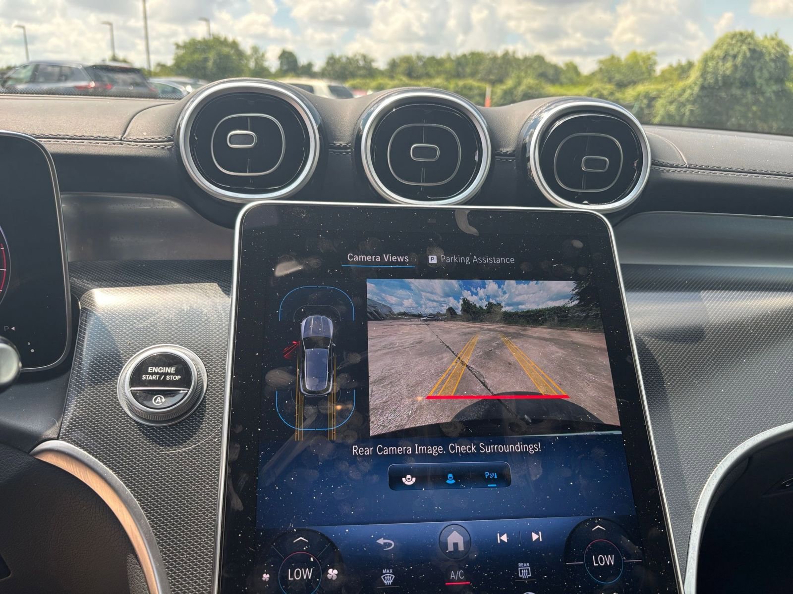 Thumbnail: 2024 Mercedes-Benz GLC - 17