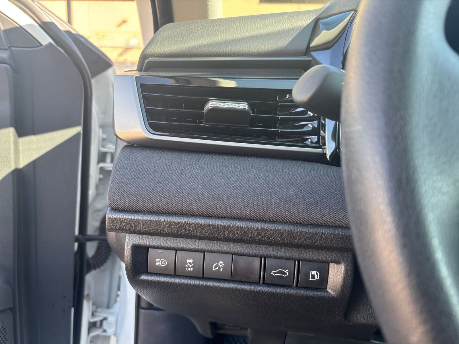 Thumbnail: 2025 Toyota Camry - 32