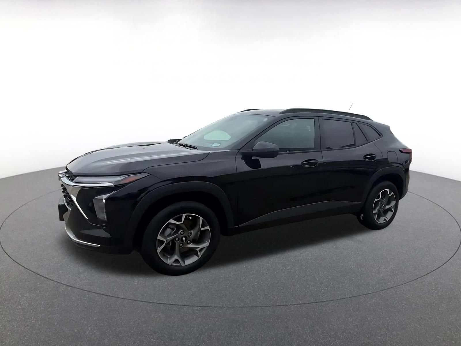 Thumbnail: 2025 Chevrolet Trax - 8
