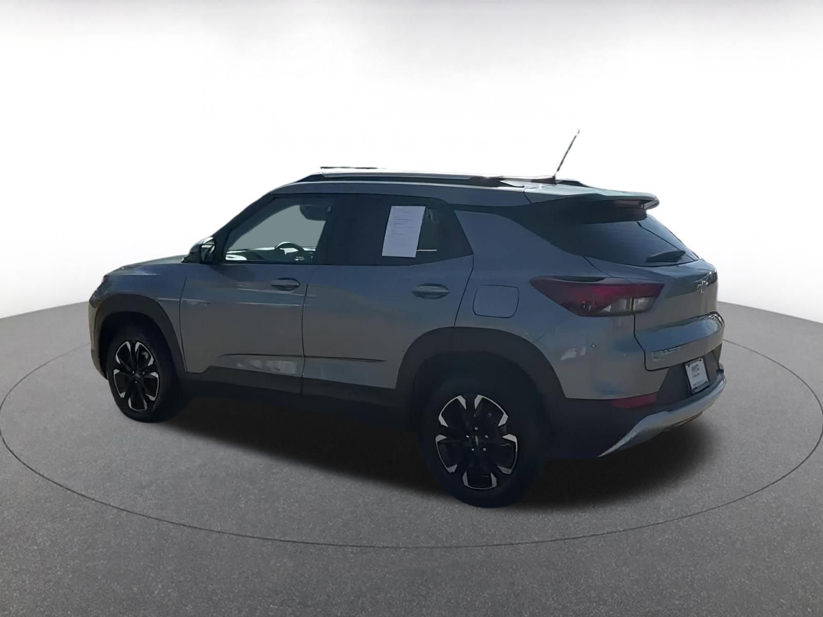 Thumbnail: 2023 Chevrolet TrailBlazer - 8