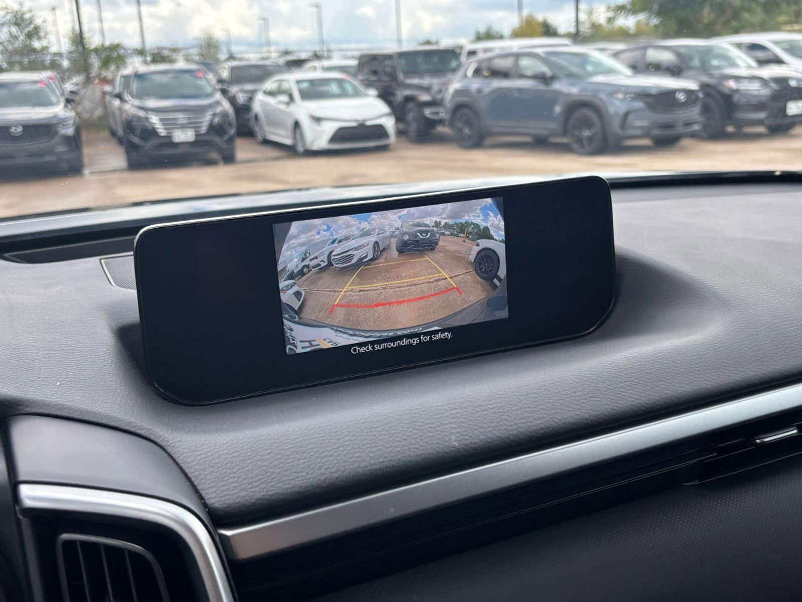 Thumbnail: 2025 Mazda CX-50 - 17