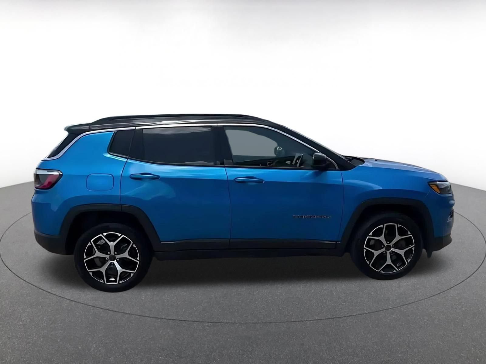 Thumbnail: 2025 Jeep Compass - 13