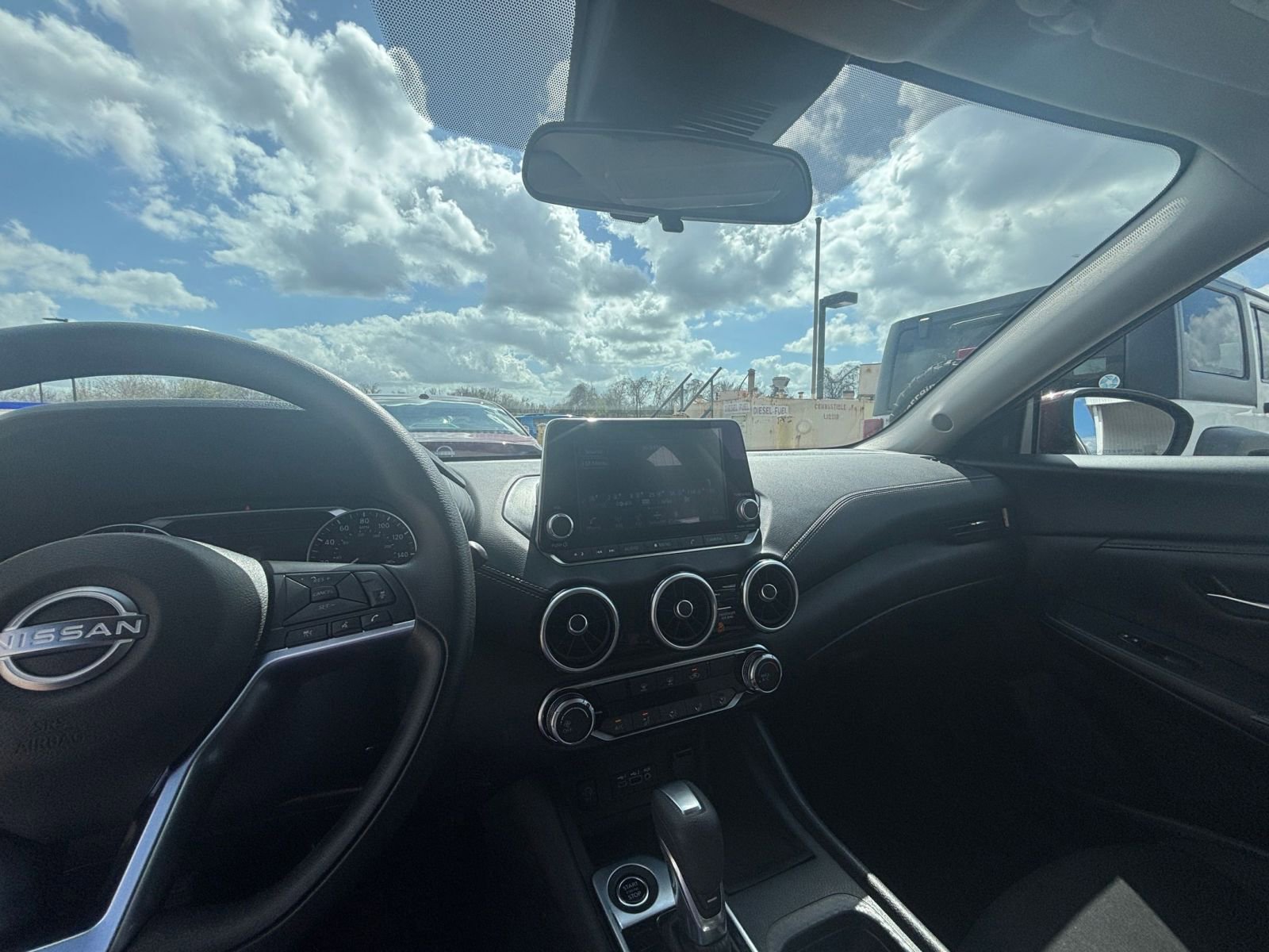 Thumbnail: 2025 Nissan Sentra - 31