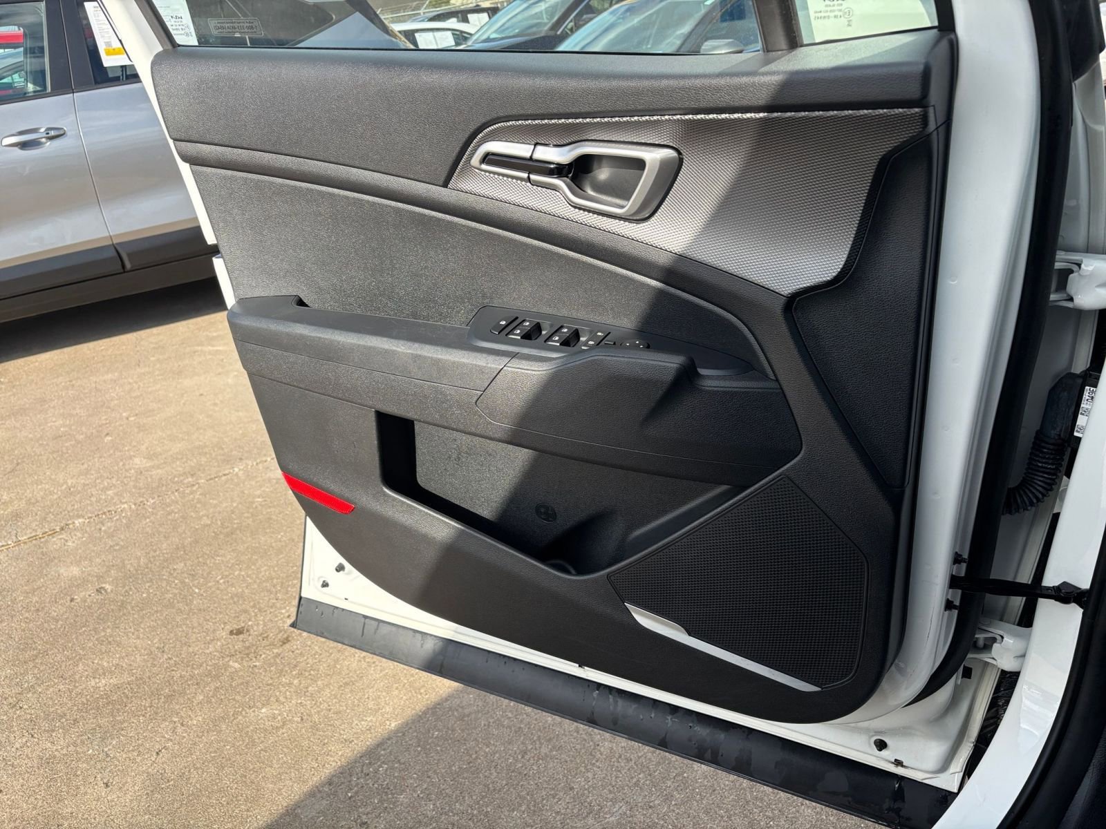 Thumbnail: 2025 Kia Sportage - 18