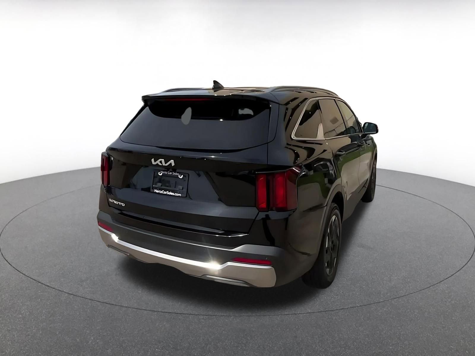 Thumbnail: 2024 Kia Sorento - 14