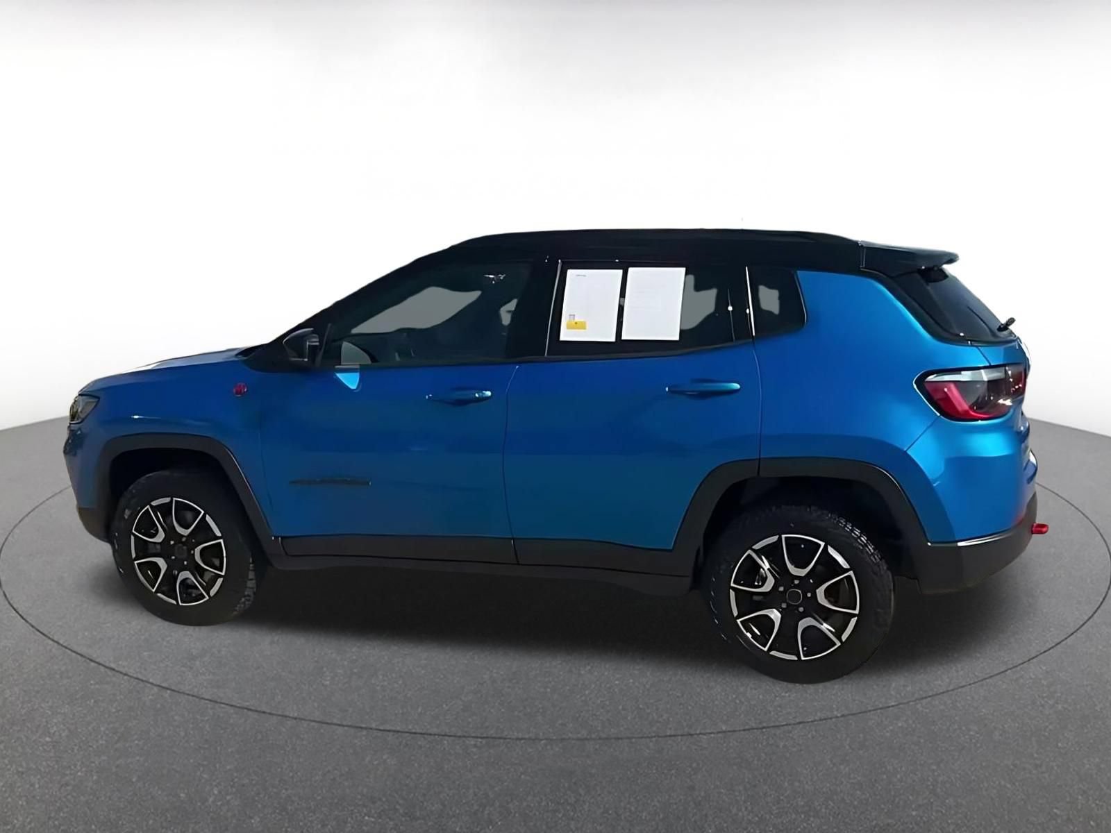 Thumbnail: 2025 Jeep Compass - 9