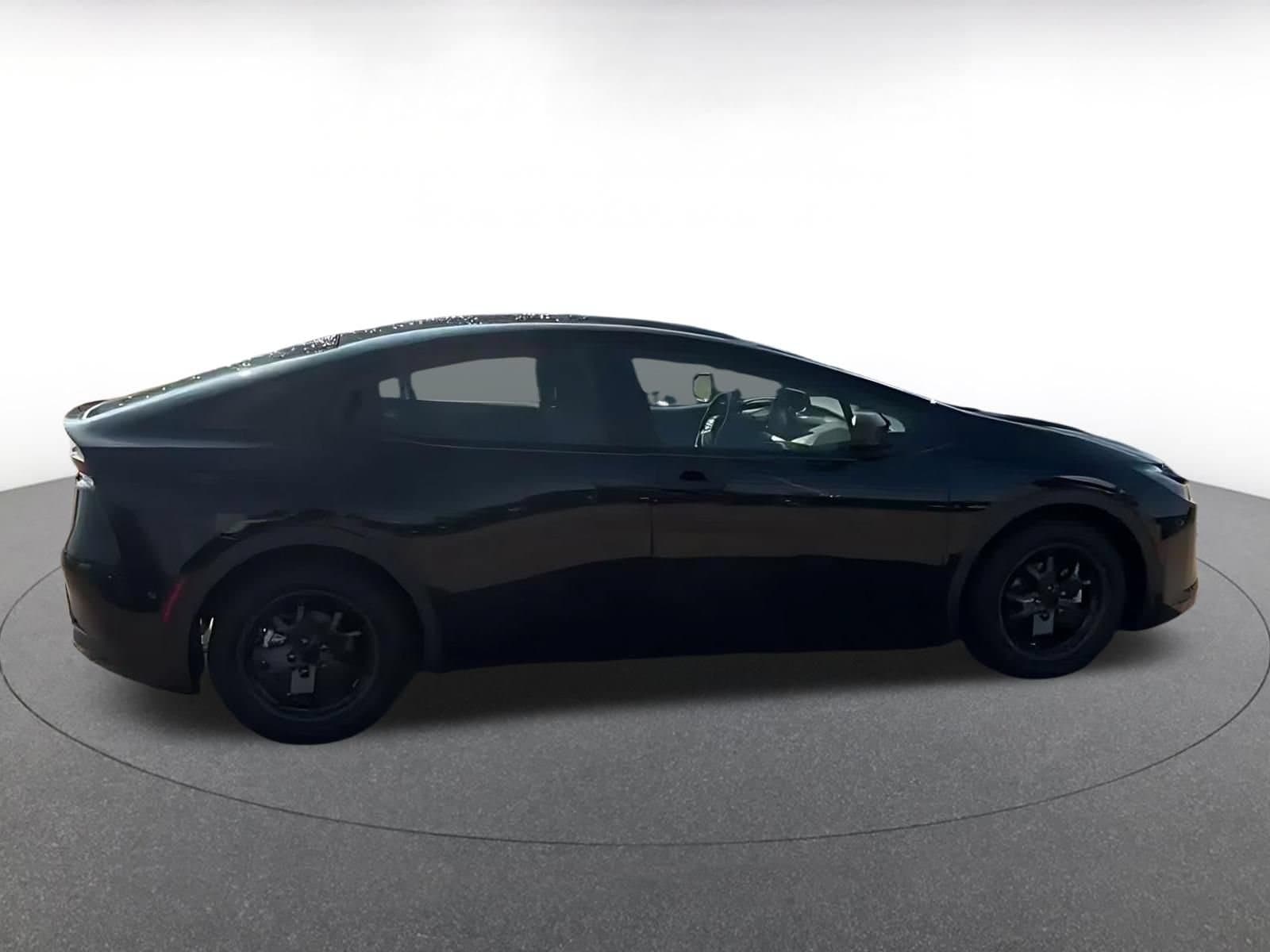 Thumbnail: 2024 Toyota Prius - 7