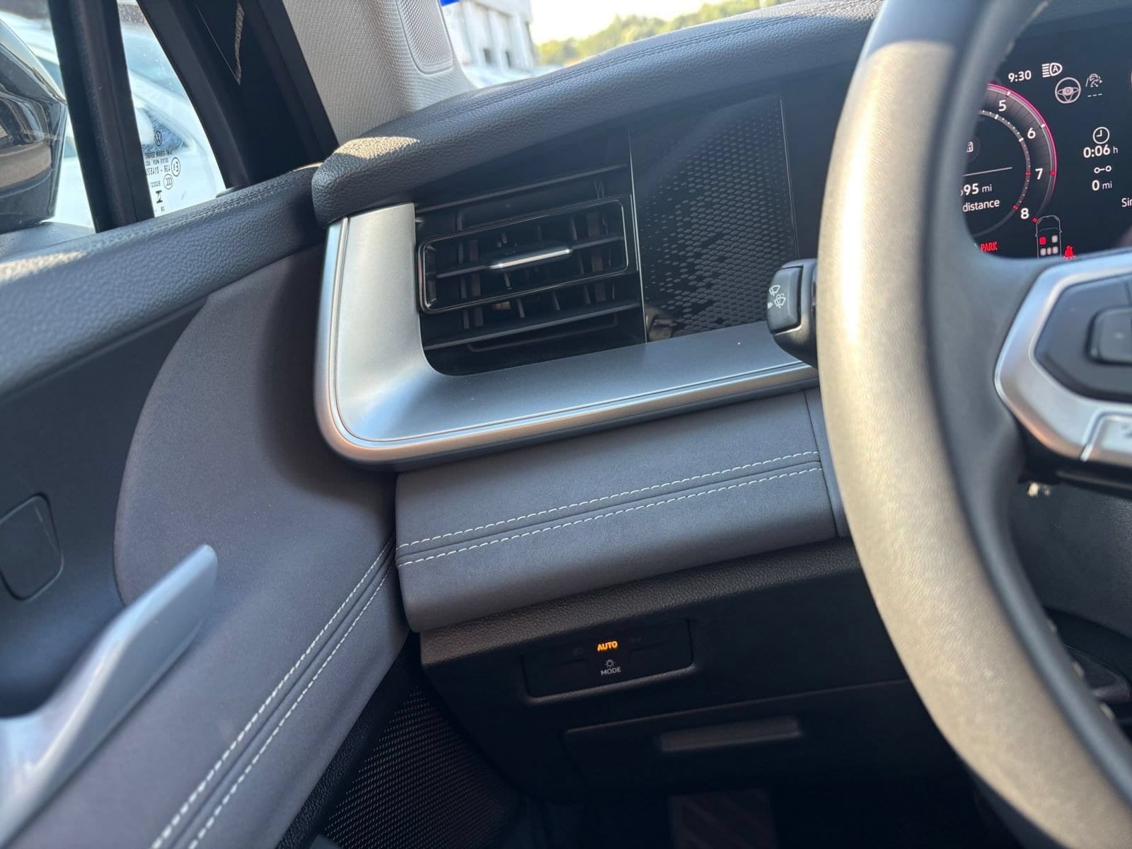 Thumbnail: 2026 Volkswagen Tiguan - 35