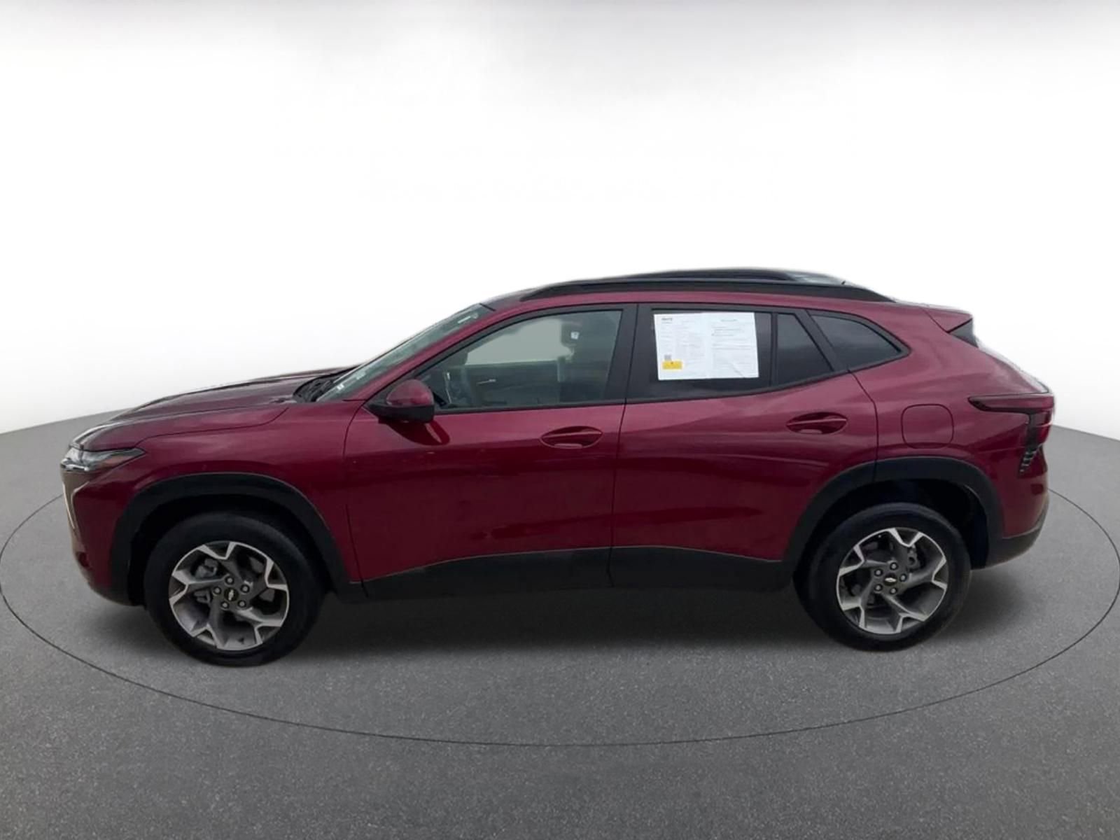 Thumbnail: 2025 Chevrolet Trax - 9