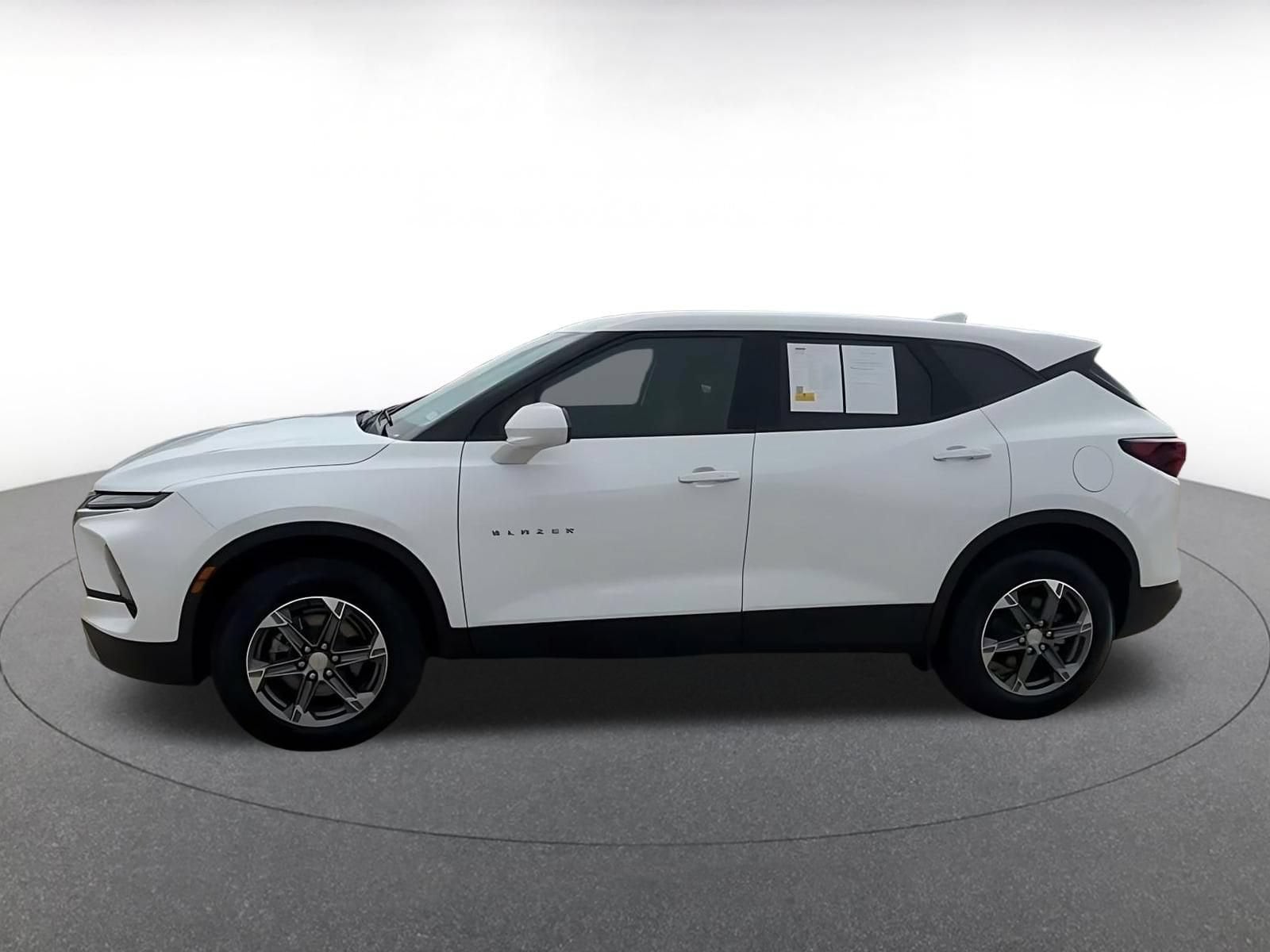 Thumbnail: 2026 Chevrolet Blazer - 8